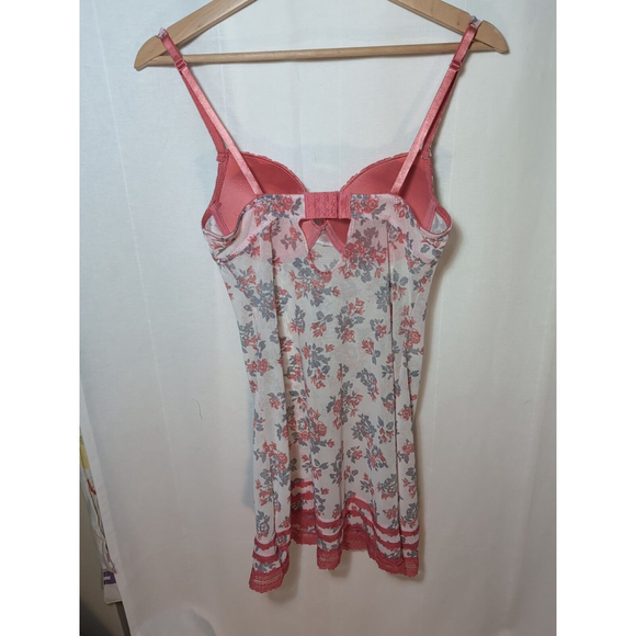 Marilyn Monroe Lingerie, Women's Size M, White and Pink - Picture 4 of 6